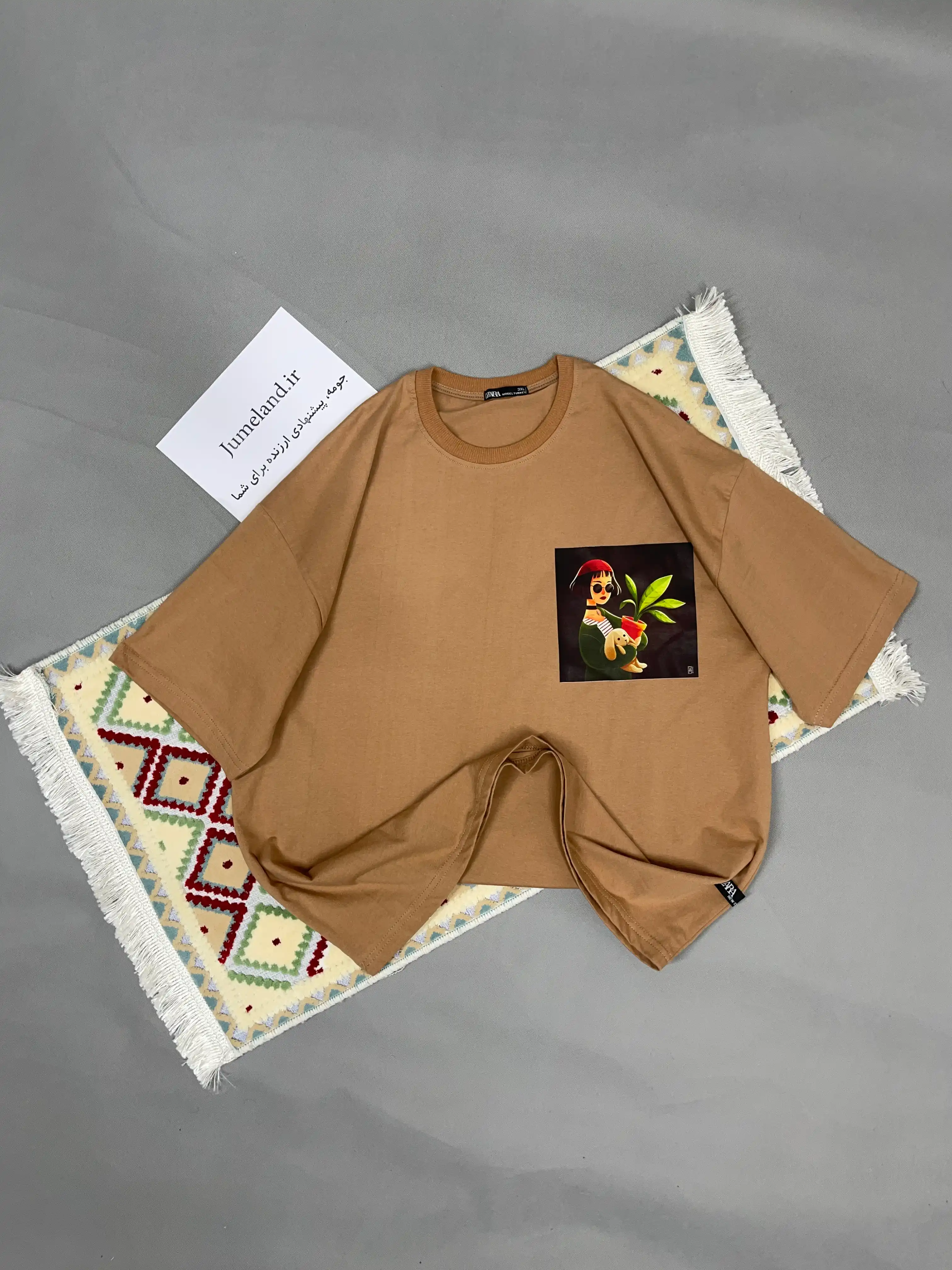 تیشرت باکسی طرح لئون: ماتیلدا