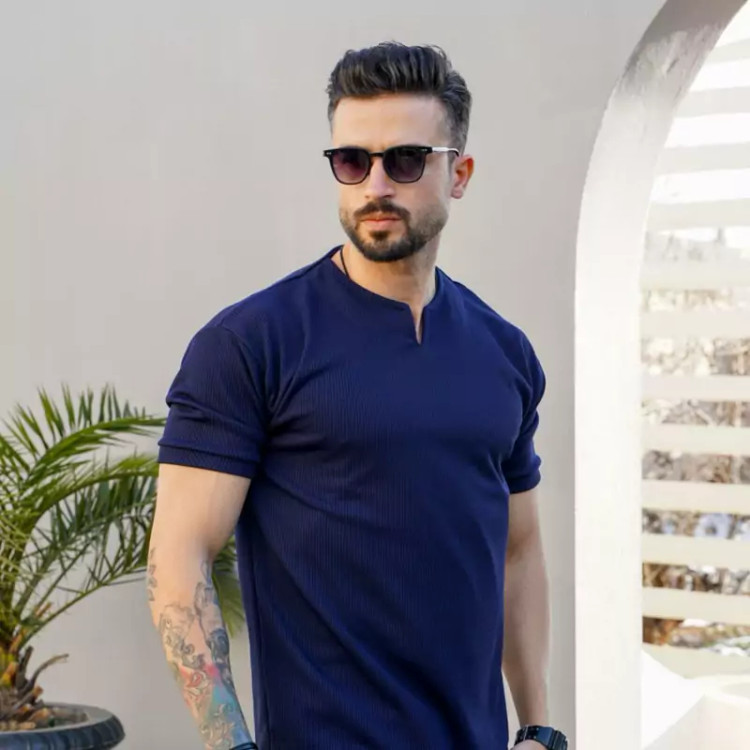 خرید تیشرت مردانه یقه کوبایی سورمه ای