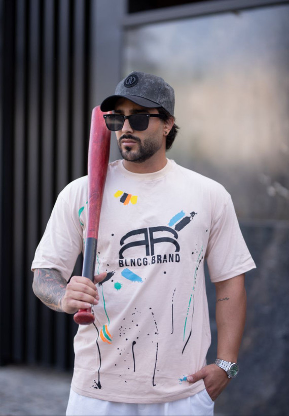 تیشرت باکسی بالنسیناگا مدل آبرنگ - رنگ کرمی، سایزهای XL تا XXXL، مناسب تابستان