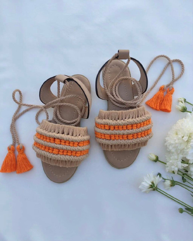 صندل مکرومه بند دار ترکیبی نارنجی کرمی | سندل مکرومه مجلسی